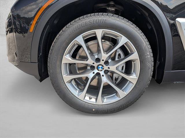New 2026 BMW X5 xDrive40i w/ Climate Comfort Package AWD/4WD image 10