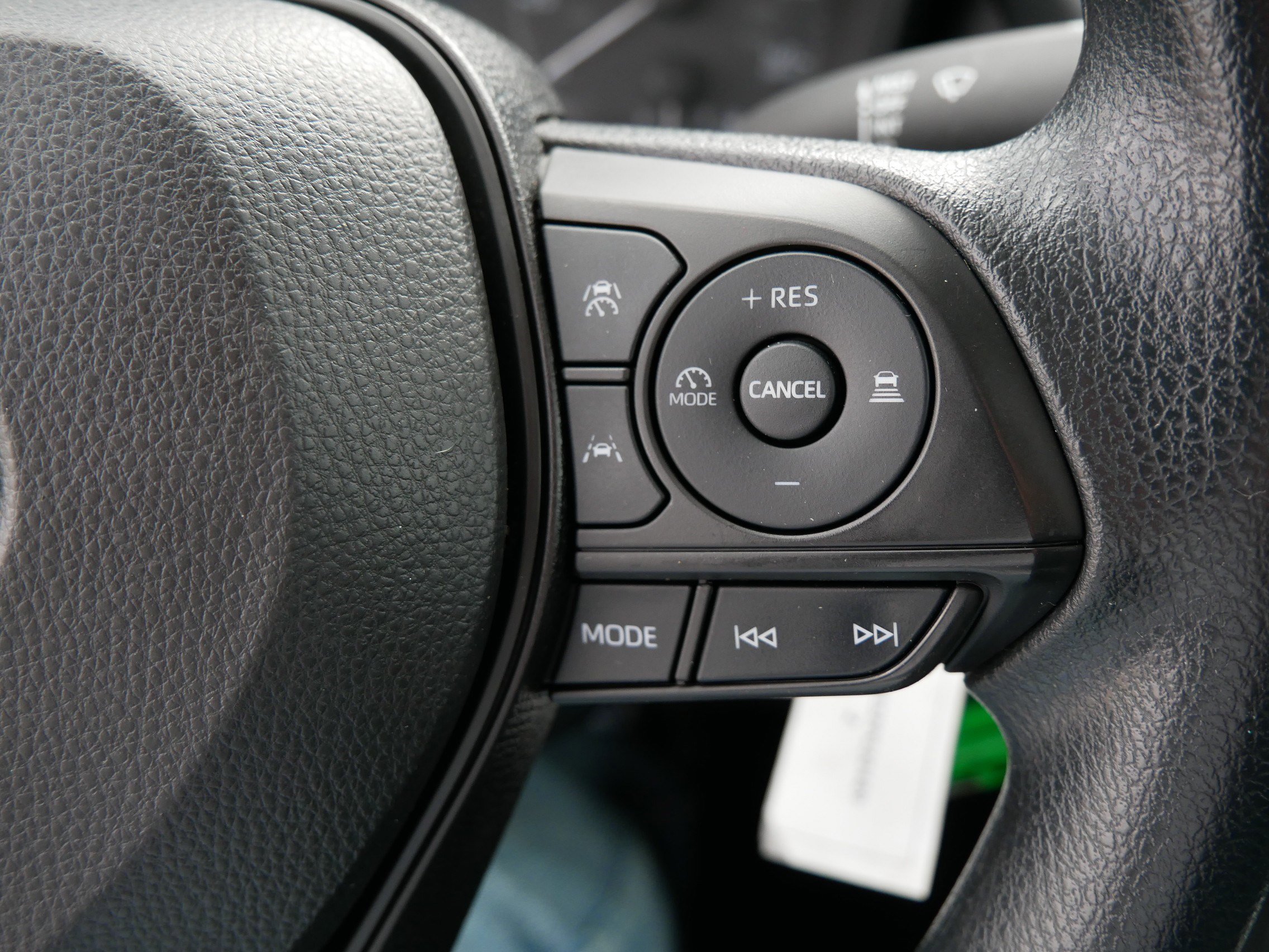 Used 2023 Toyota Corolla LE image 28