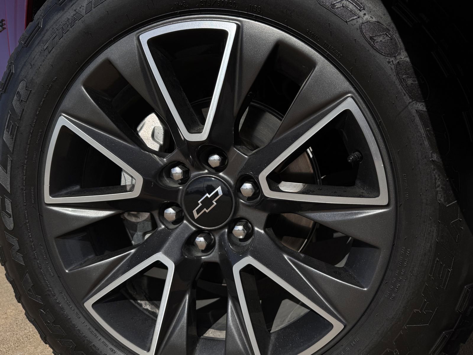 Used 2021 Chevrolet Tahoe Z71 w/ Luxury Package image 10