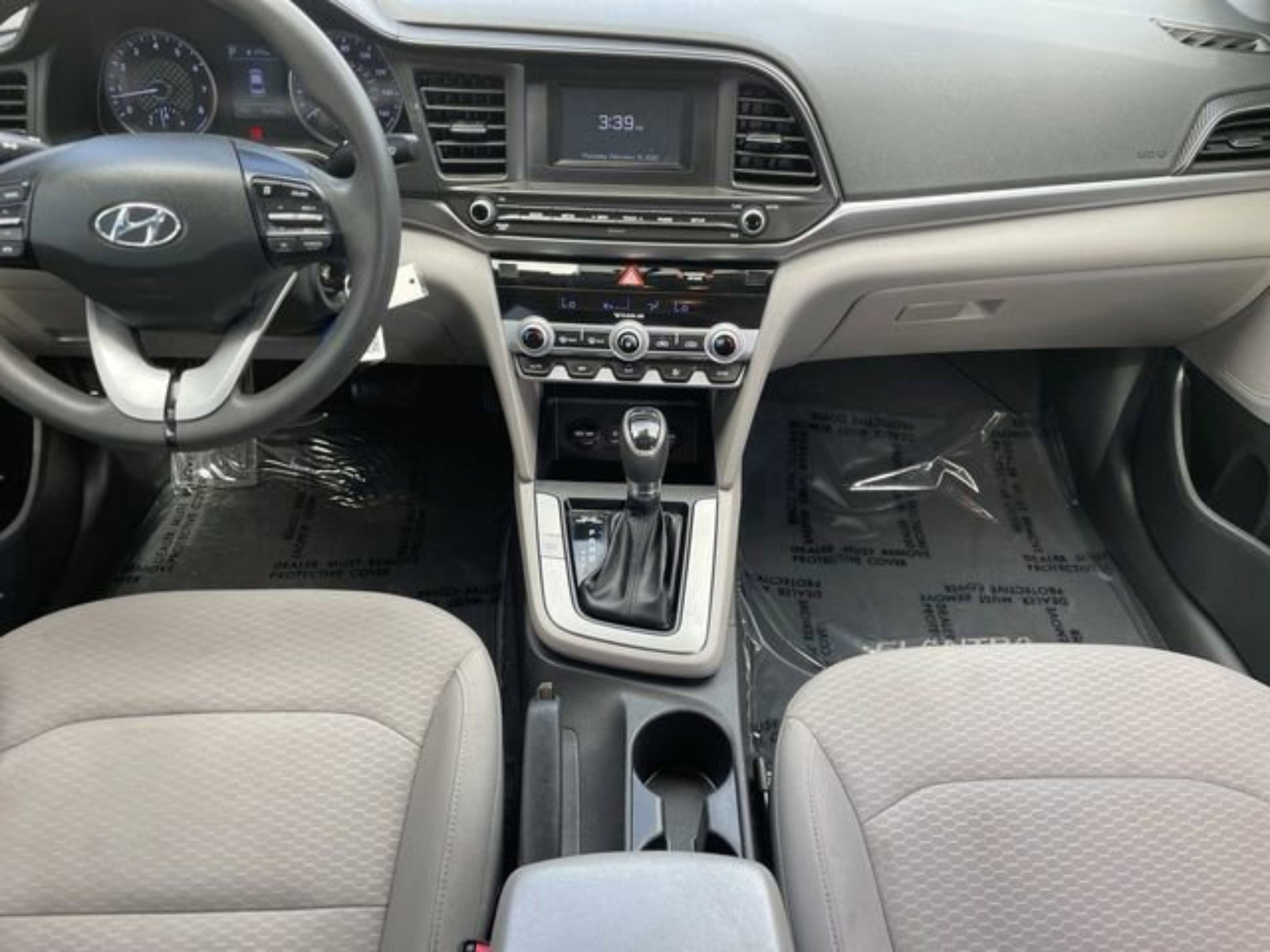 Used 2020 Hyundai Elantra SE FWD image 11
