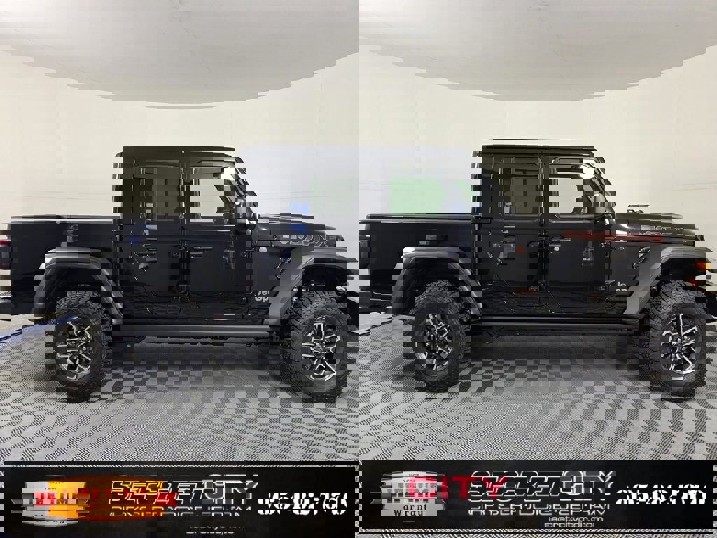 New 2025 Jeep Gladiator Mojave image 8