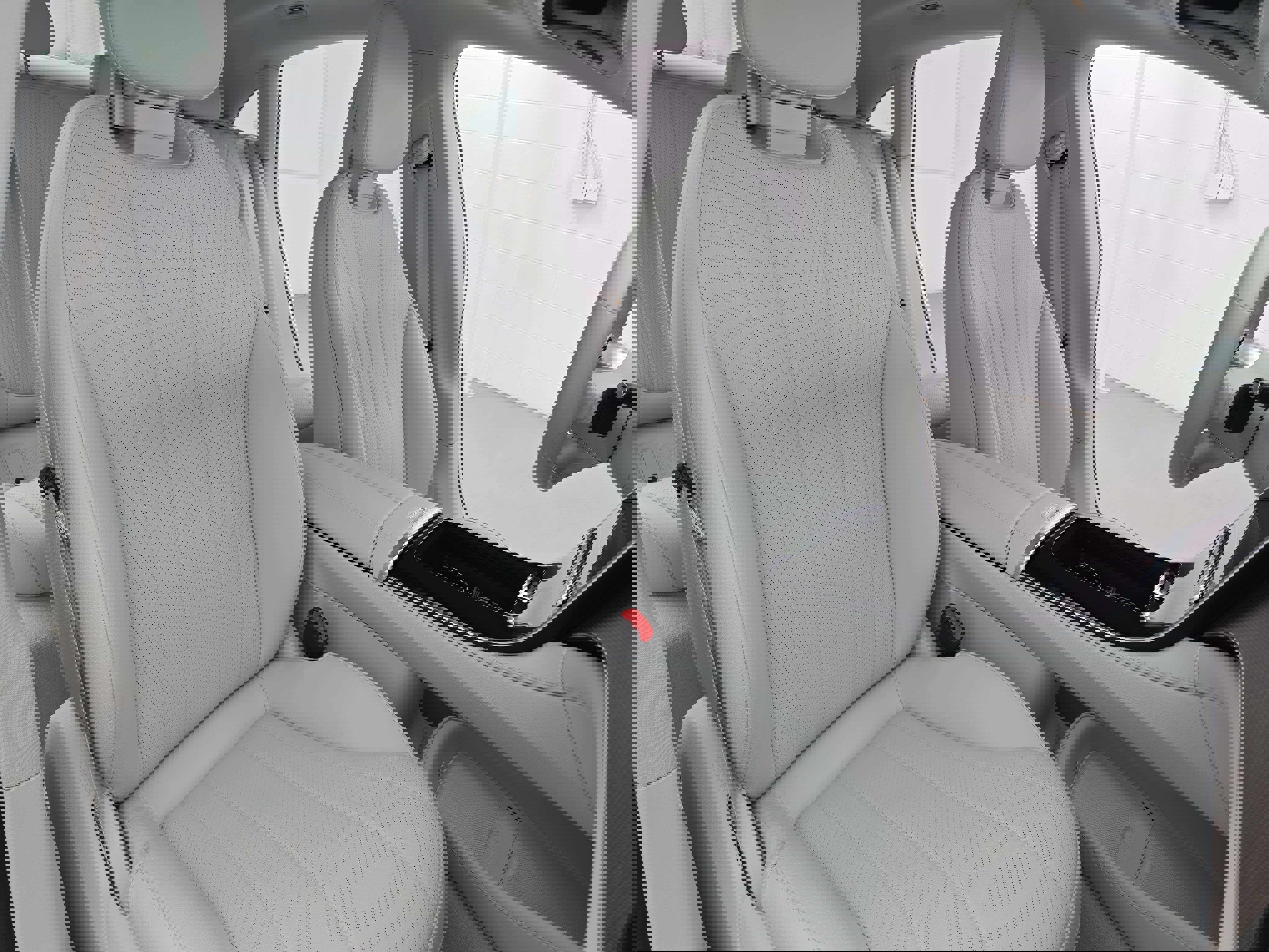 Used 2024 Mercedes-Benz EQE 350+ 4MATIC Sedan image 10