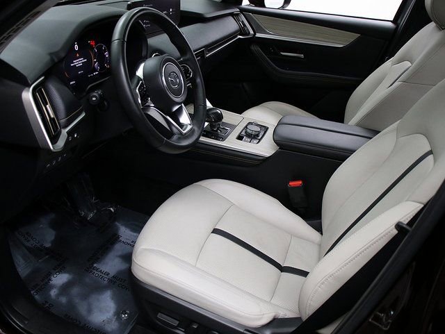 Used 2024 MAZDA CX-90 Plug-In Hybrid w/ Premium Pkg image 10