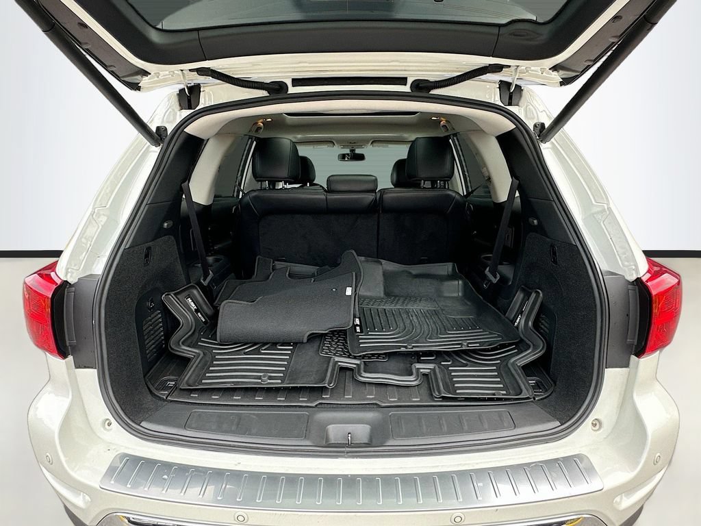 Used 2020 Nissan Pathfinder Platinum w/ Cargo Package AWD/4WD image 28