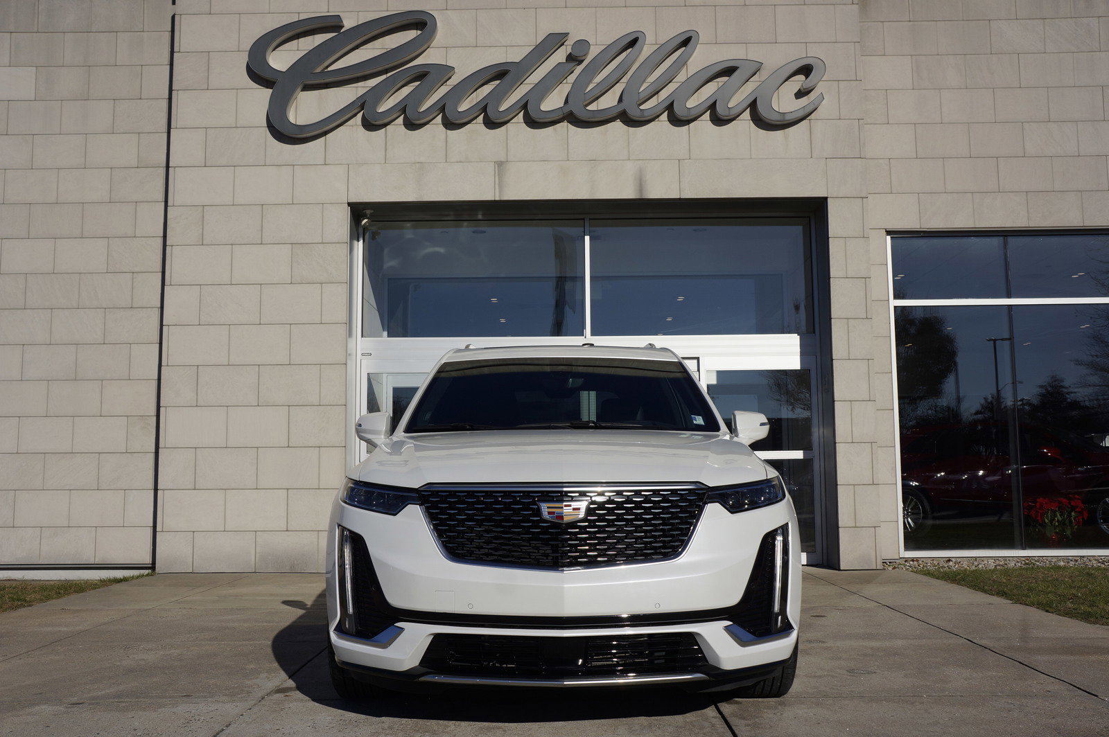 Used 2024 Cadillac XT6 Premium Luxury w/ Technology Package image 13