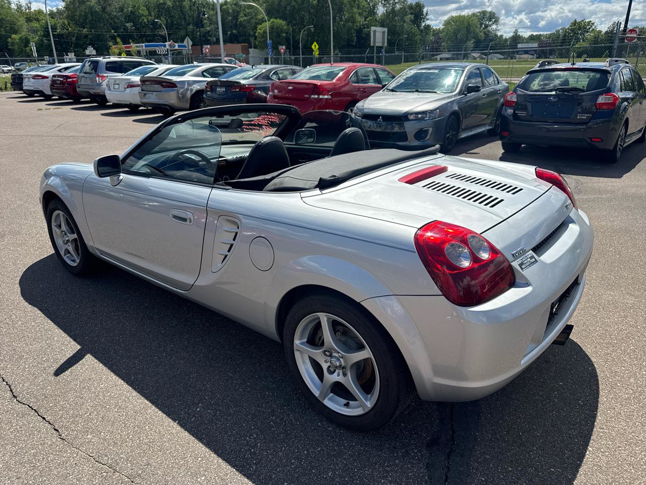 Used 2003 Toyota MR2 RWD image 12