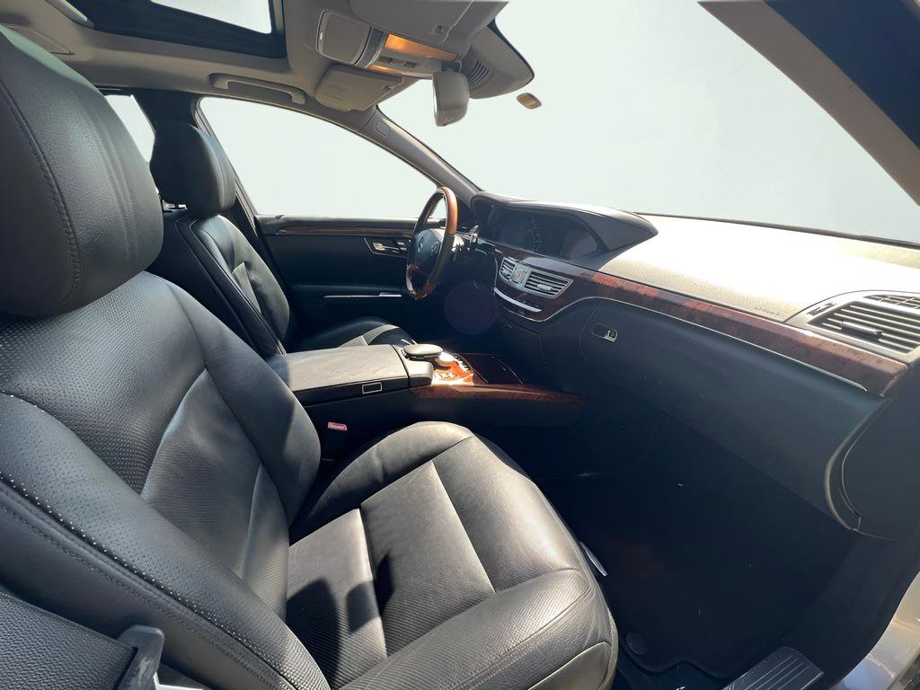 Used 2010 Mercedes-Benz S 550 image 29