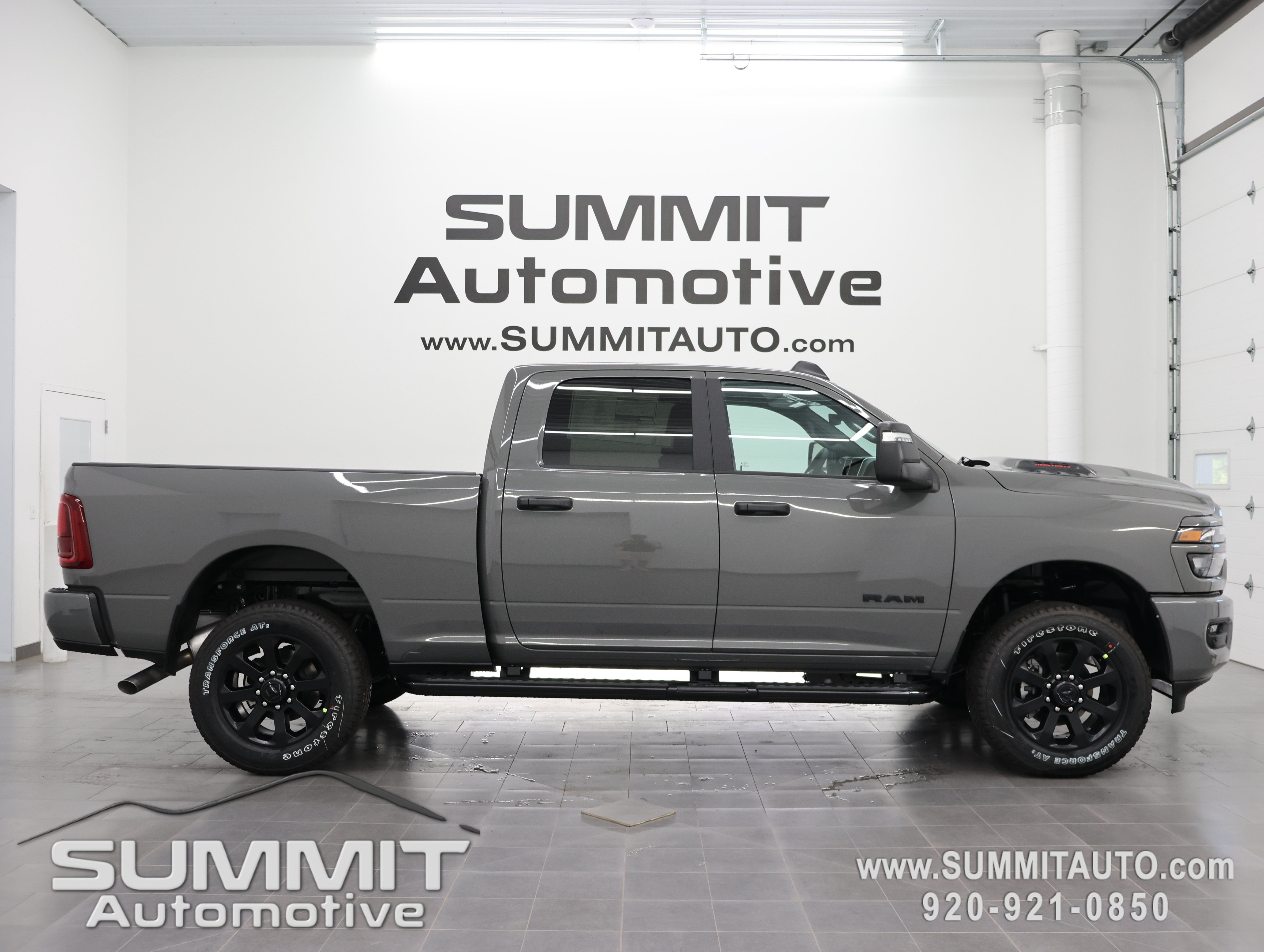 New 2026 RAM 2500 Big Horn AWD/4WD image 1