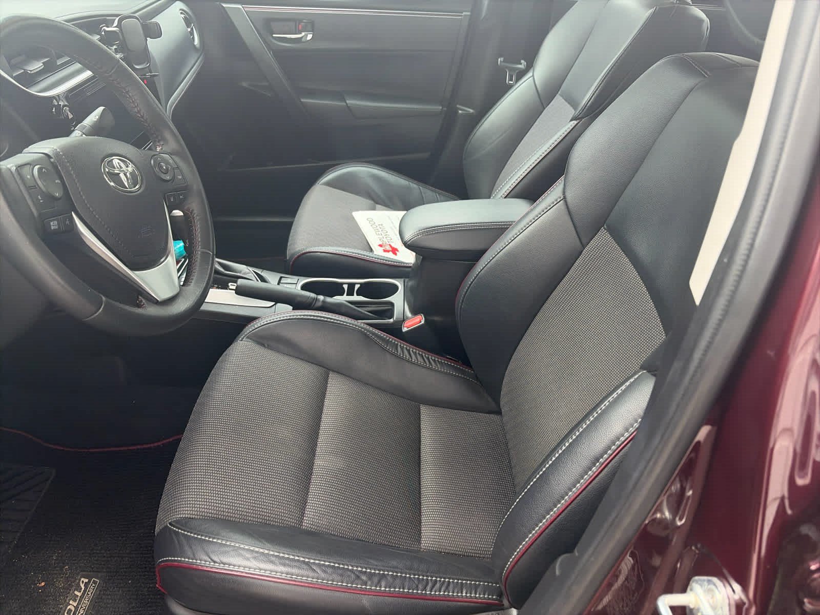 Used 2017 Toyota Corolla SE 50th Anniversary FWD image 7