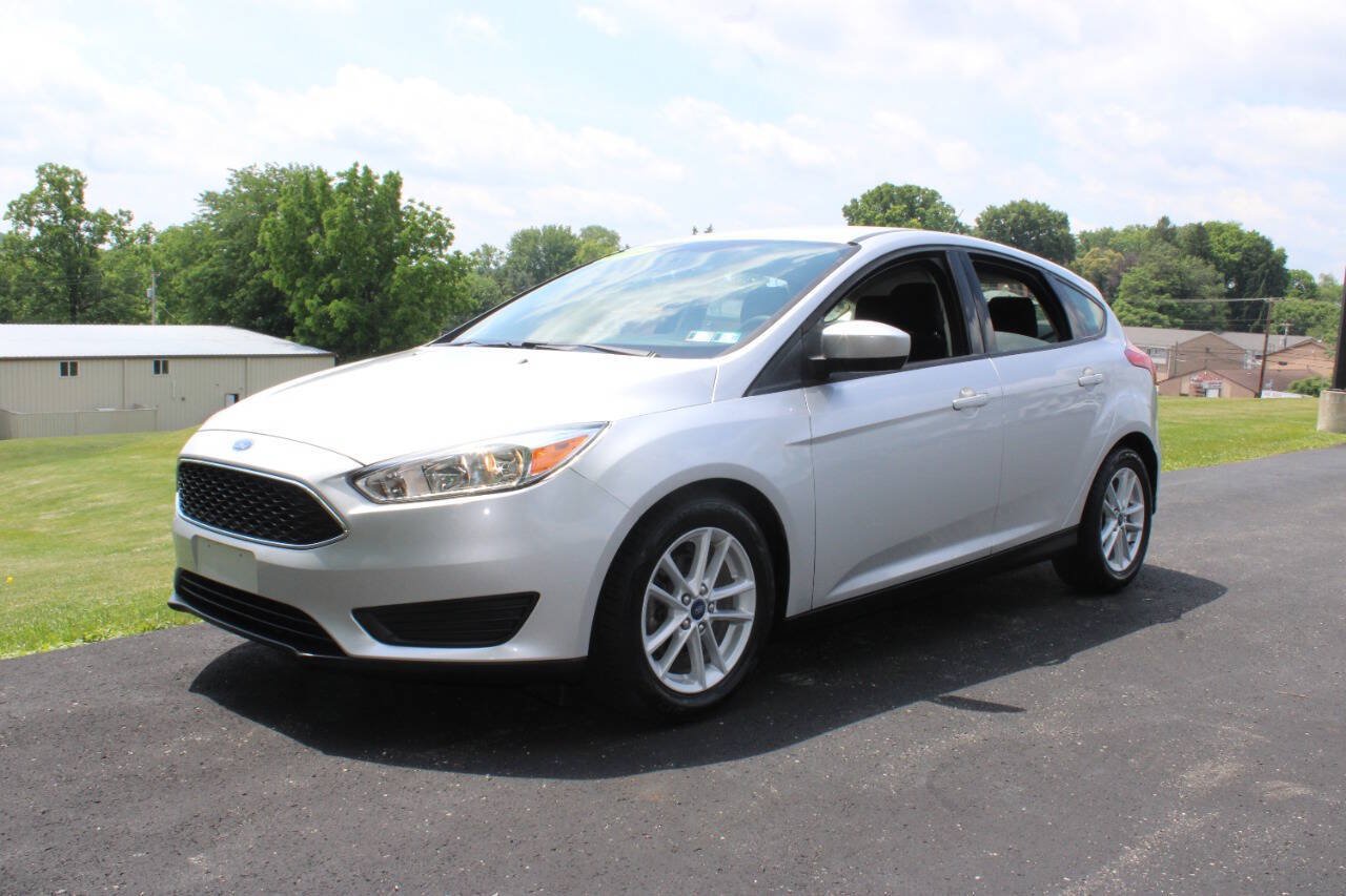 Used 2018 Ford Focus SE FWD image 4