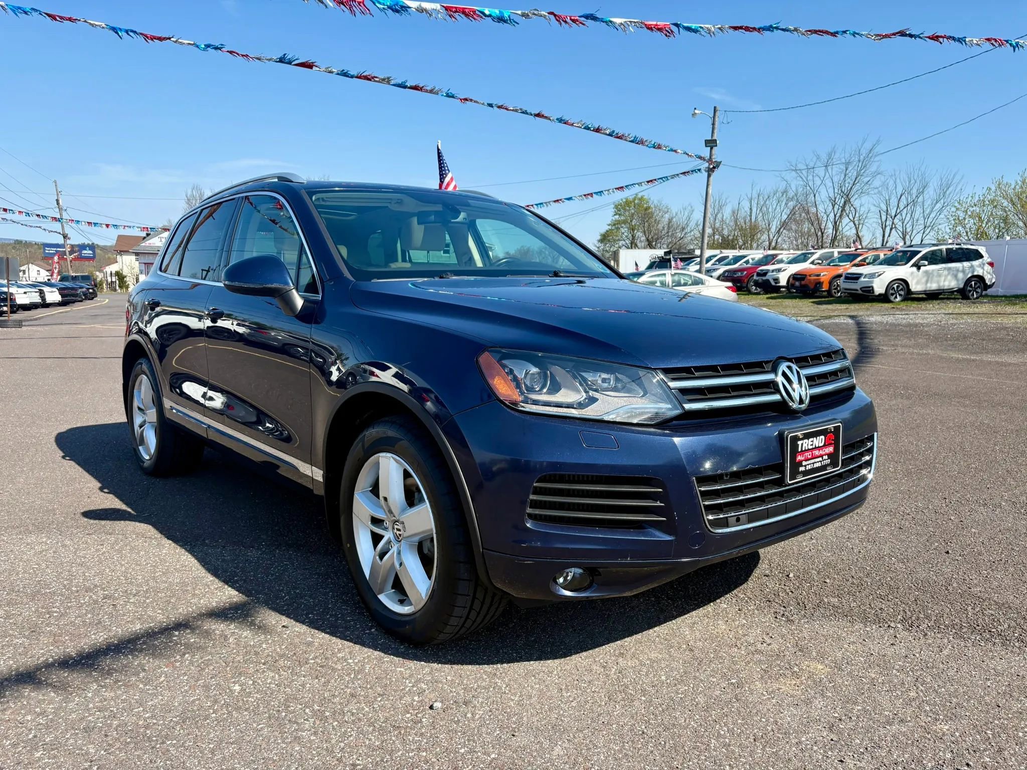 Used 2012 Volkswagen Touareg TDI image 7