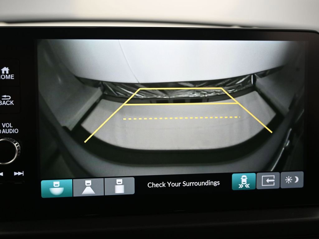 Used 2025 Honda Pilot EX-L image 18