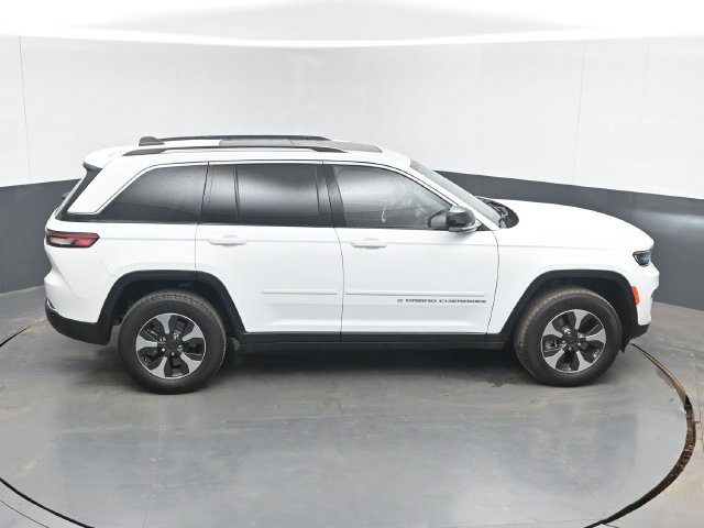 Used 2022 Jeep Grand Cherokee Limited 4xe w/ Luxury Tech Group II AWD/4WD image 41