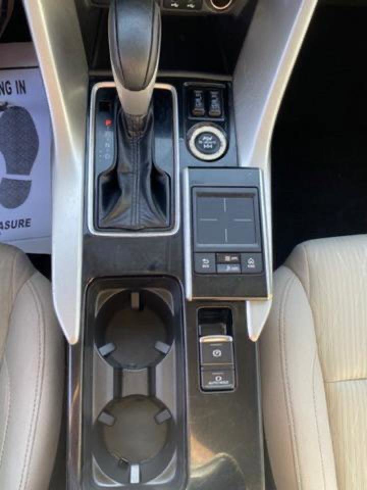 Used 2018 Mitsubishi Eclipse Cross SEL AWD/4WD image 31