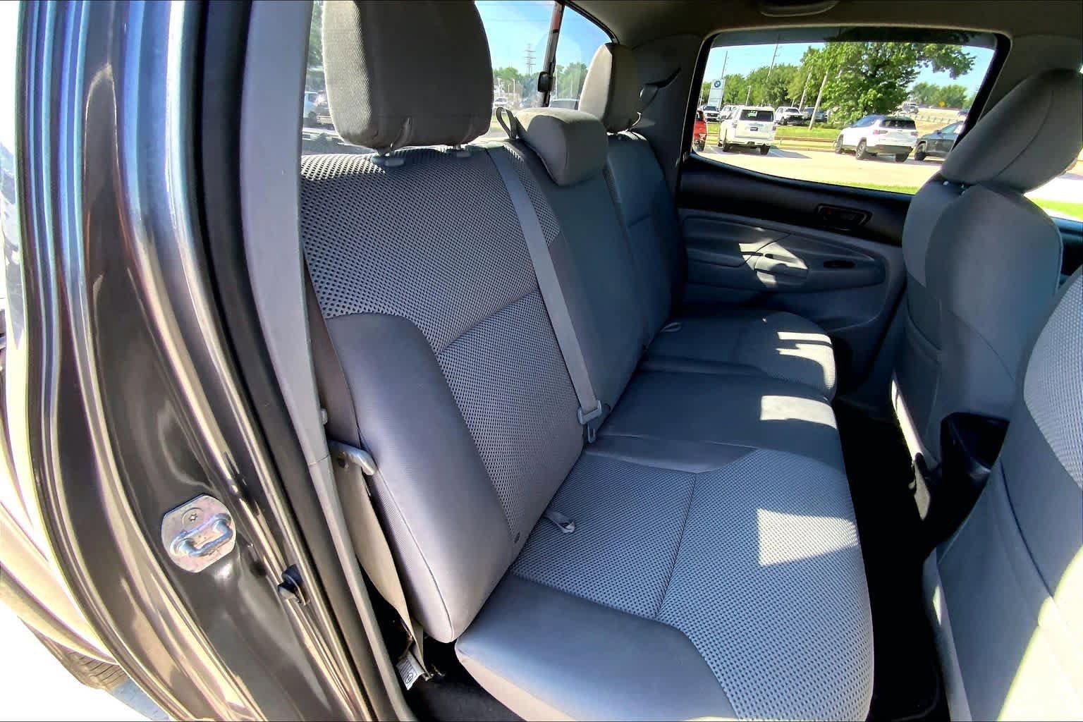 Used 2013 Toyota Tacoma 4x4 Double Cab w/ TRD Sport Pkg image 19