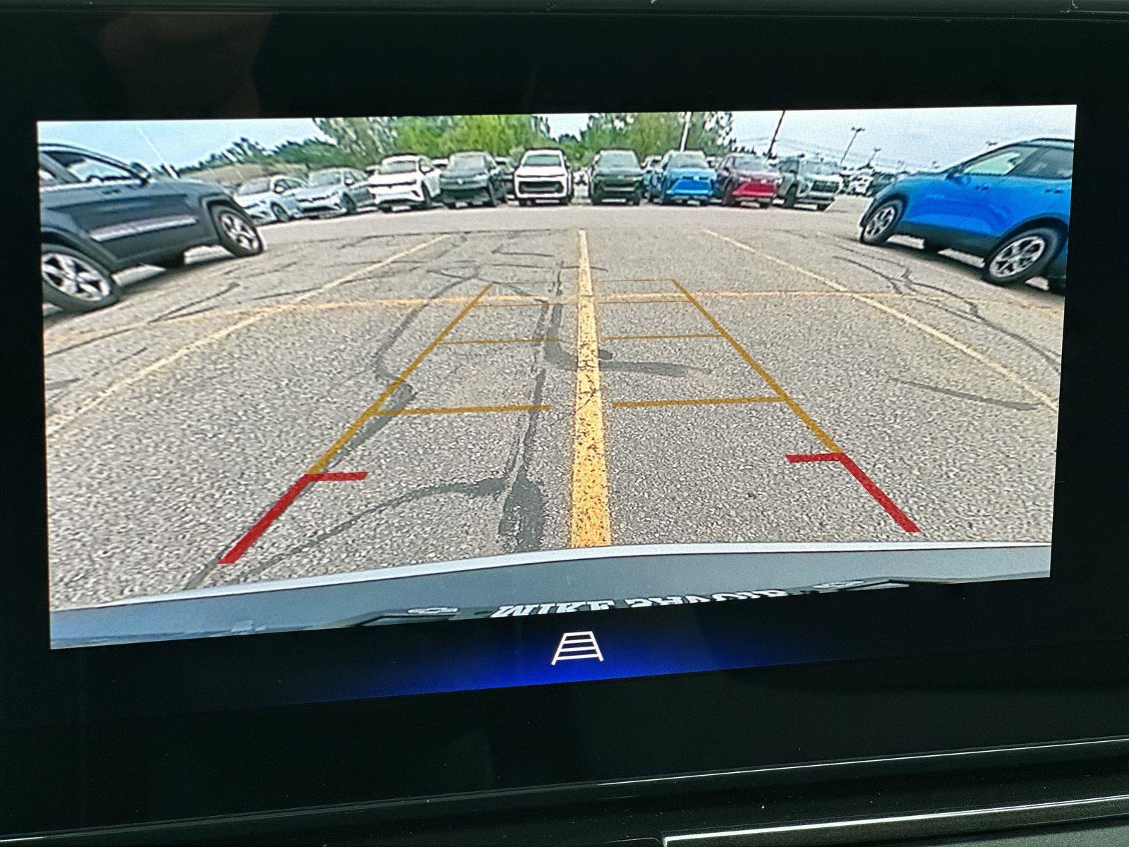 Certified 2024 Chevrolet TrailBlazer LT w/ Driver Confidence Package image 16