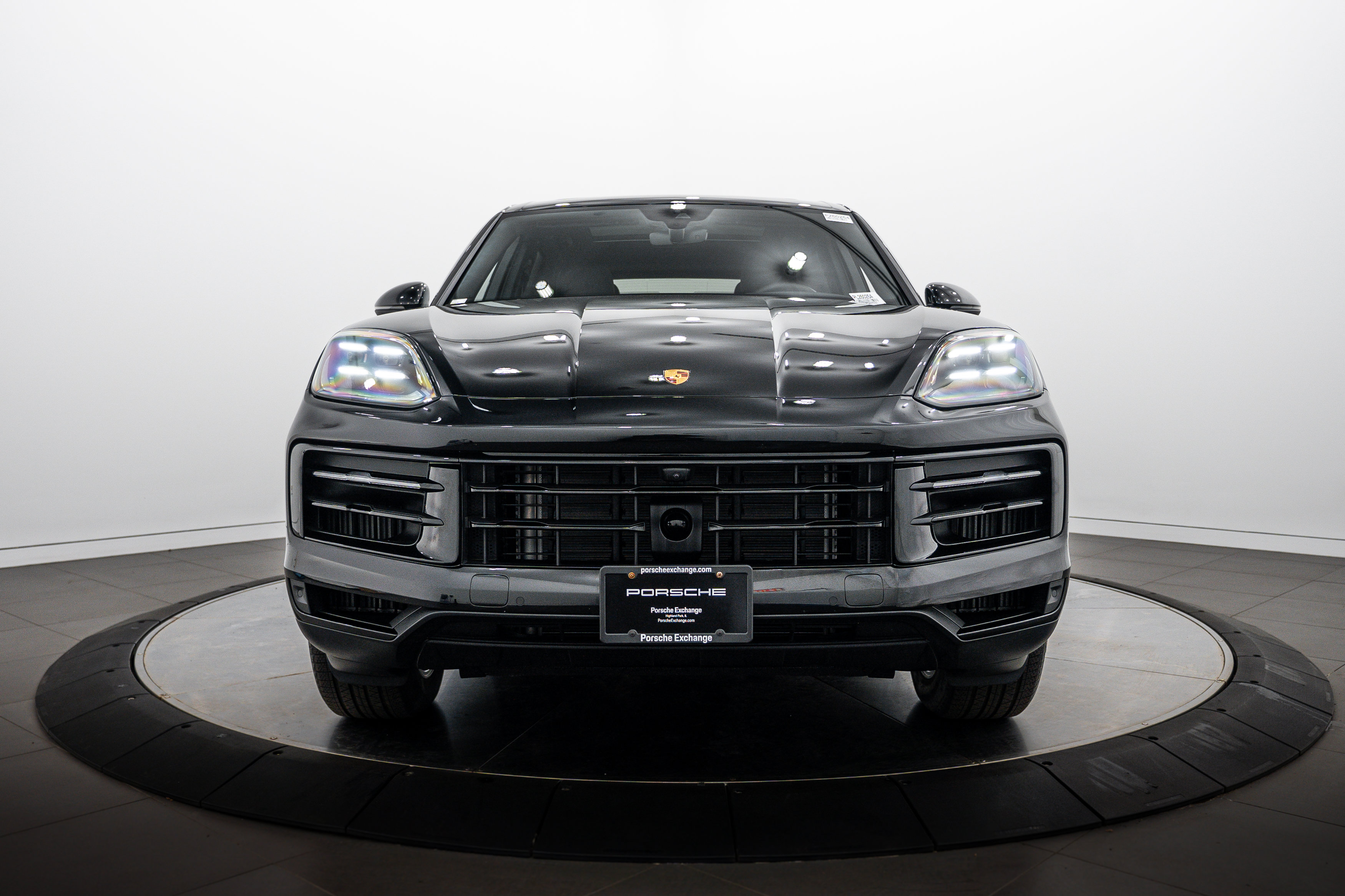 Certified 2026 Porsche Cayenne AWD/4WD image 10