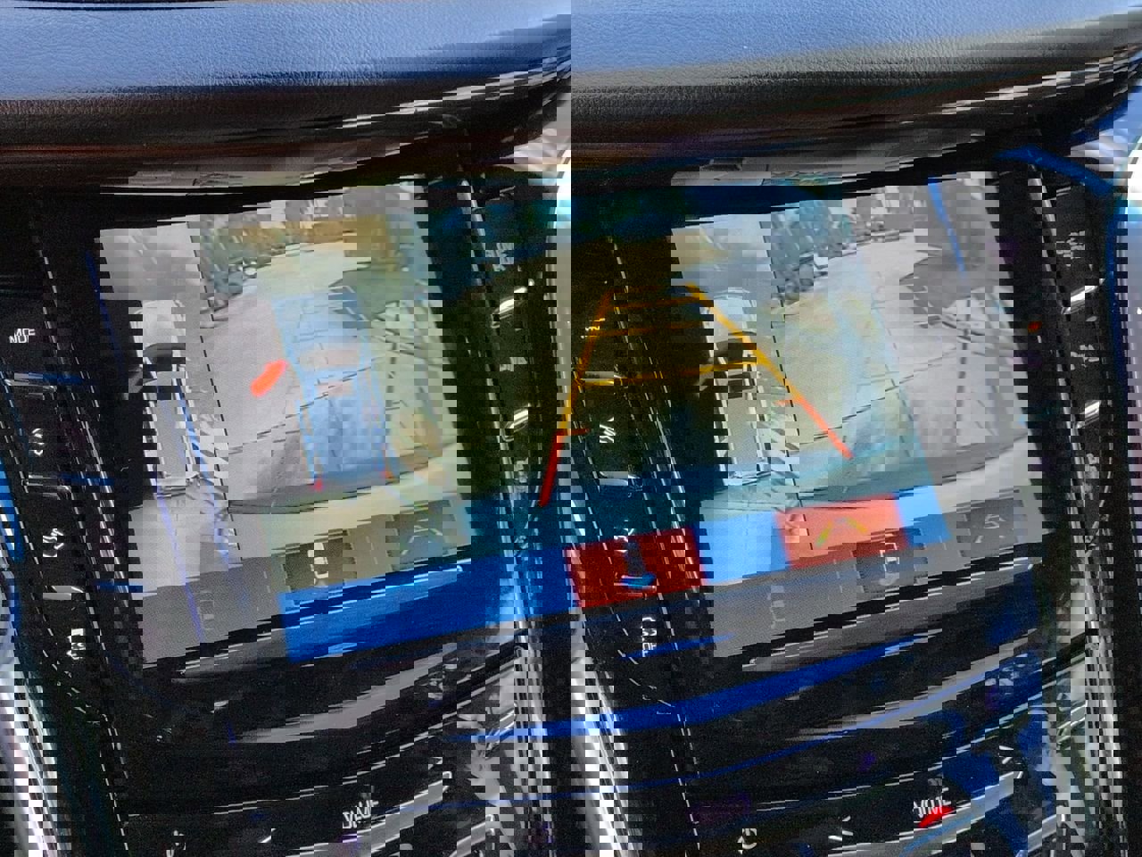 Used 2019 Cadillac Escalade 2WD image 16