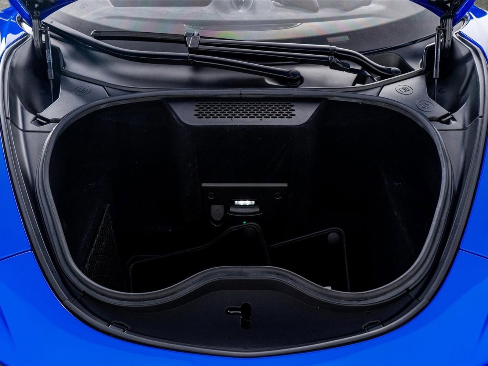 Used 2020 McLaren 600LT Spider RWD image 50