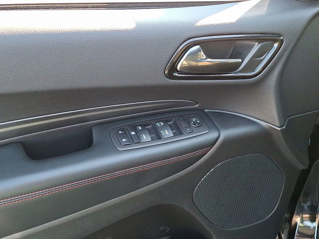 Used 2025 Dodge Durango GT image 11