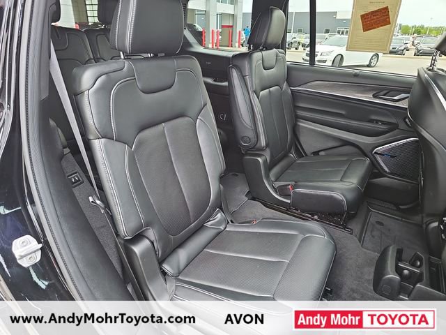 Used 2021 Jeep Grand Cherokee L Overland w/ Luxury Tech Group IV AWD/4WD image 35