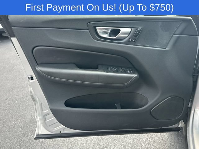 Used 2025 Volvo XC60 B5 Plus AWD/4WD image 23