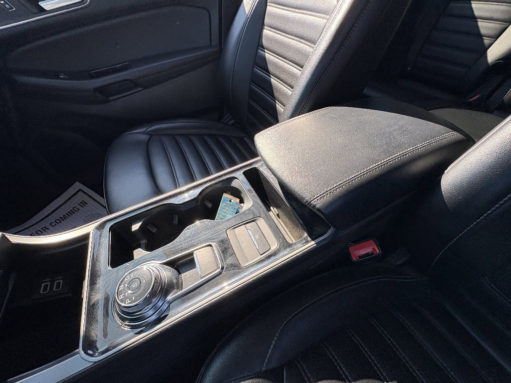 Used 2020 Ford Edge SEL w/ Convenience Package image 35