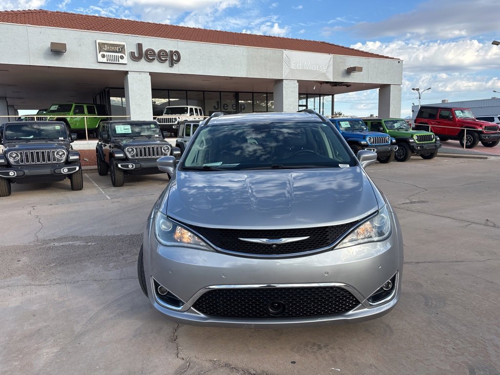 Used 2018 Chrysler Pacifica Touring-L Plus w/ Advanced Safetytec Group video 2