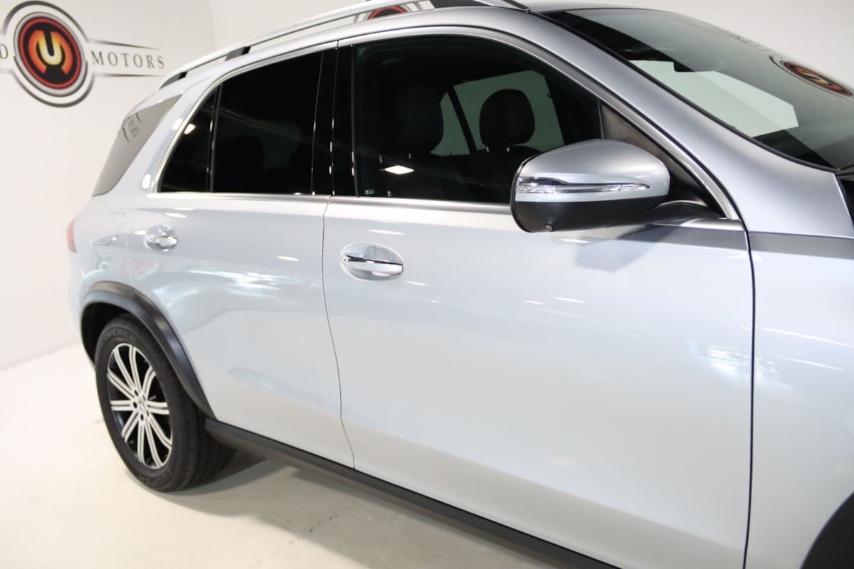 Used 2025 Mercedes-Benz GLE 350 4MATIC w/ Winter Package image 8
