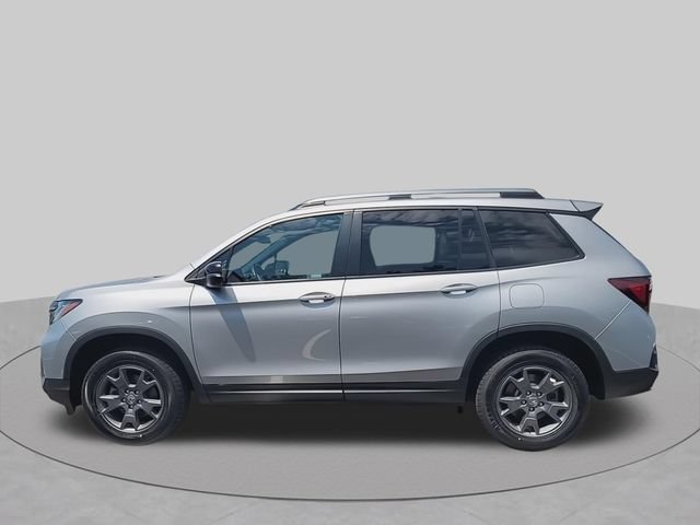 Used 2024 Honda Passport TrailSport image 5