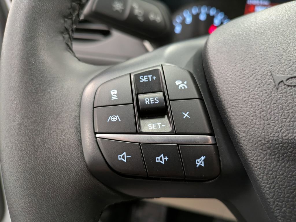 Used 2021 Ford Escape SE w/ Convenience Package FWD image 17