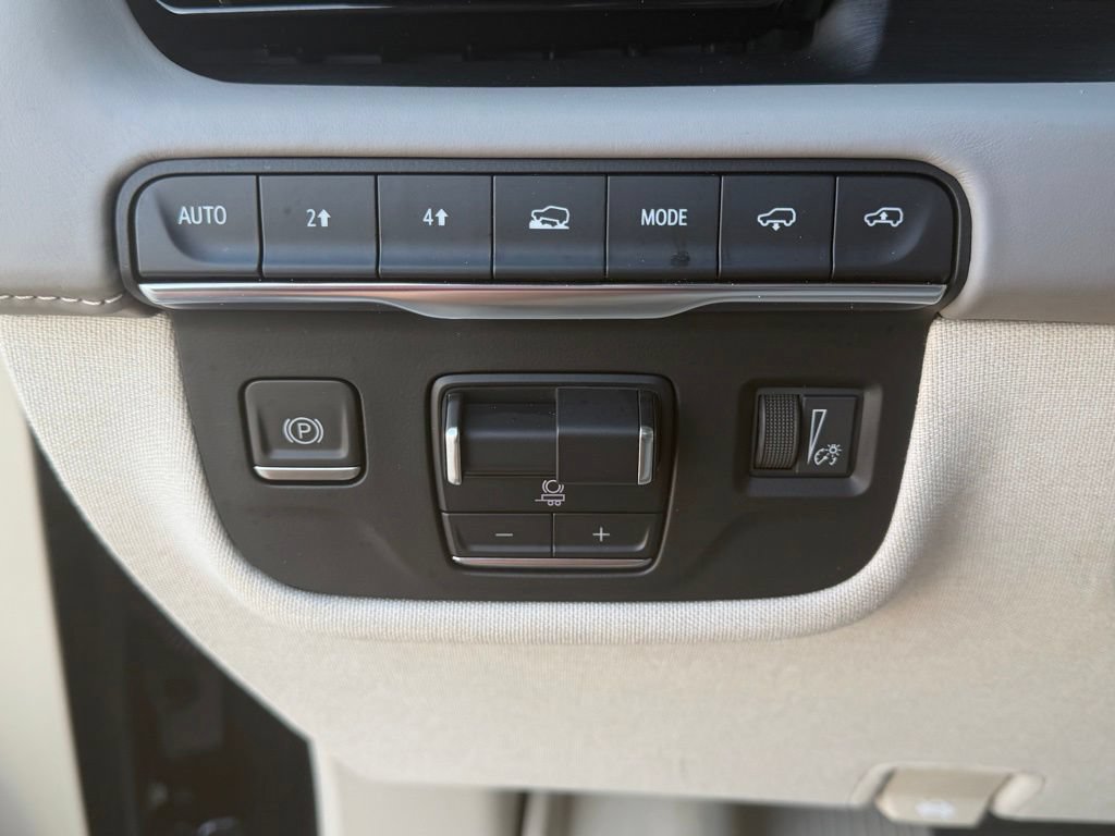 Used 2024 Cadillac Escalade Sport Platinum w/ LPO, Floor Liner Package AWD/4WD image 24