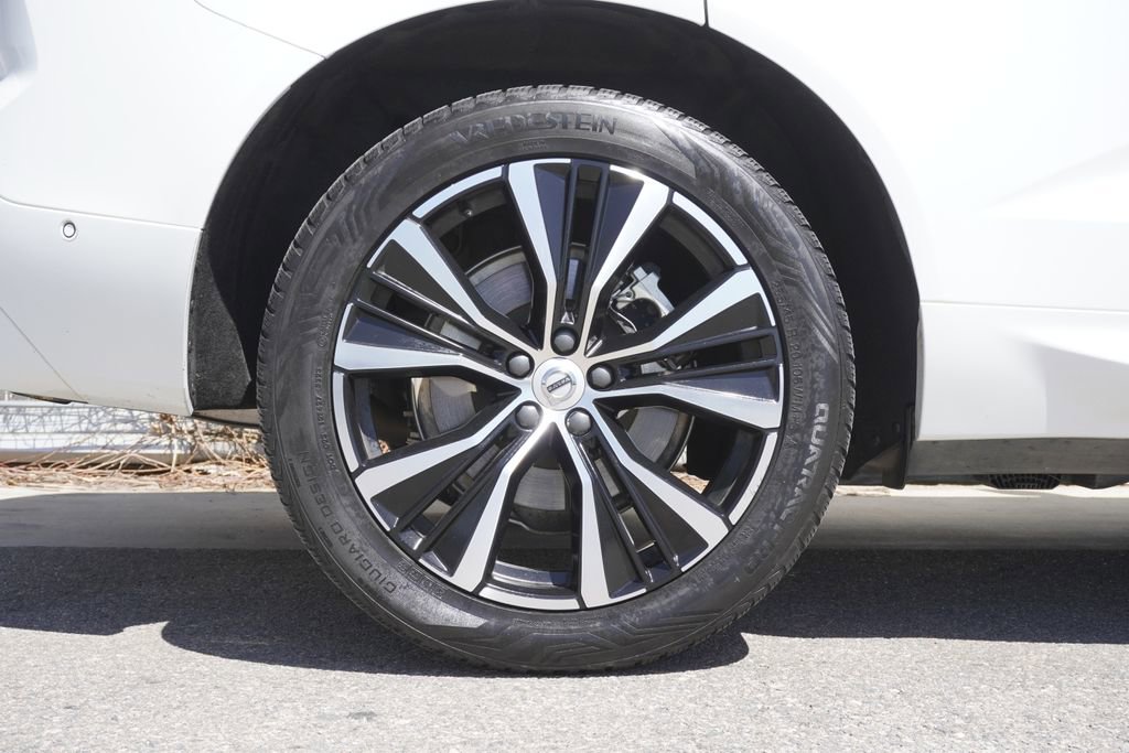 Used 2023 Volvo XC60 T8 Plus w/ Climate Package AWD/4WD image 34