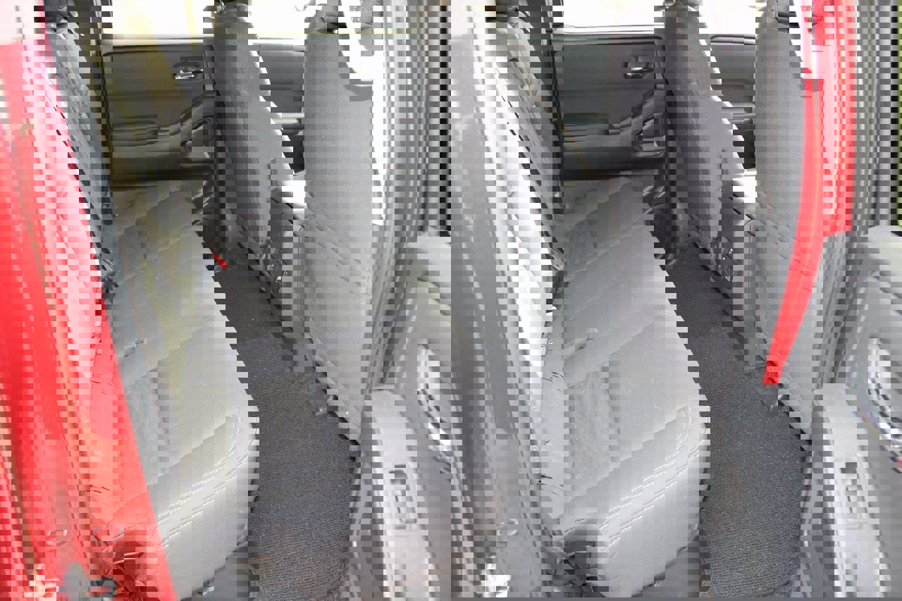 Used 2023 Nissan Frontier SV w/ SV Convenience Package image 17