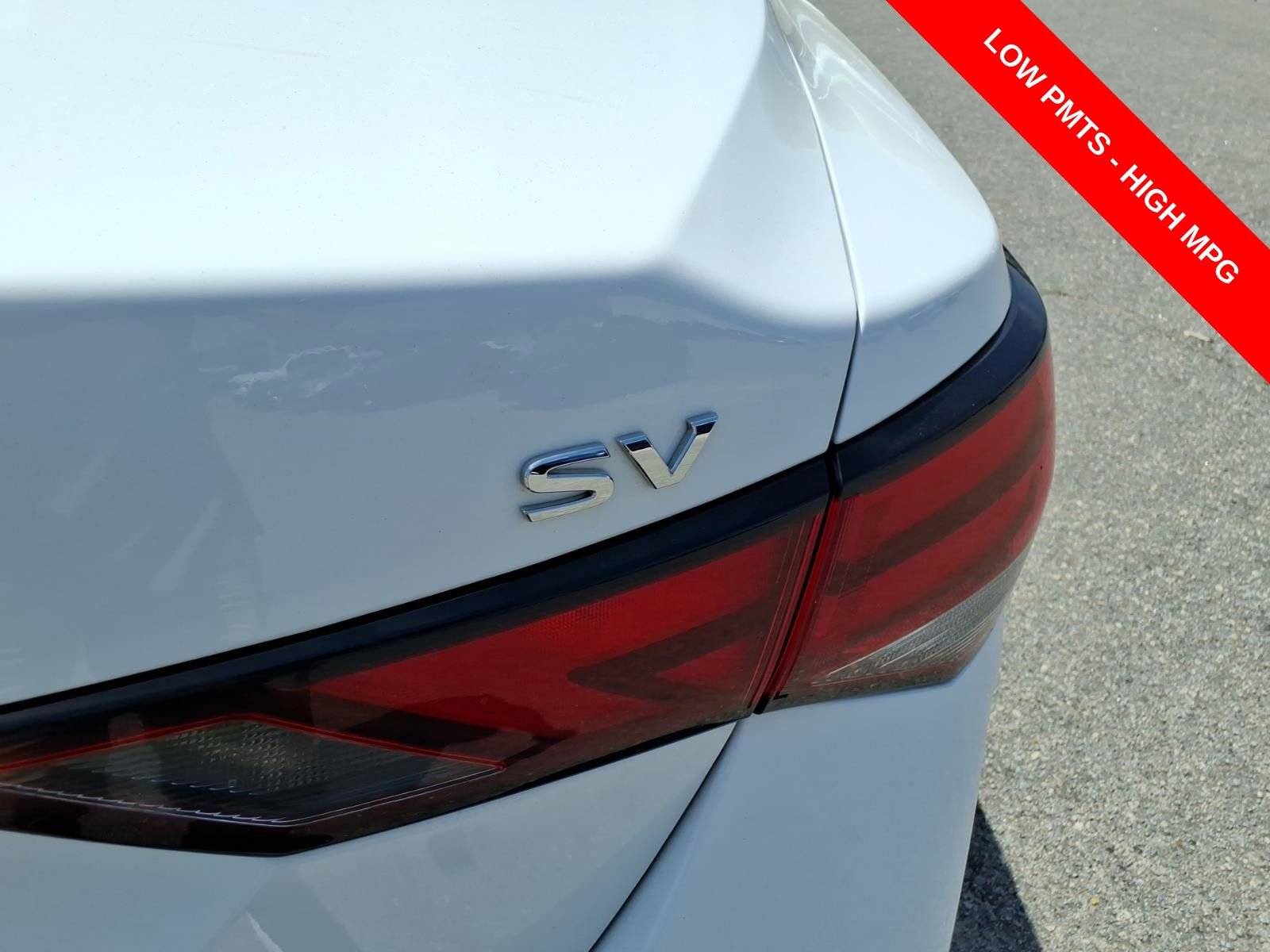 Used 2024 Nissan Sentra SV FWD image 10