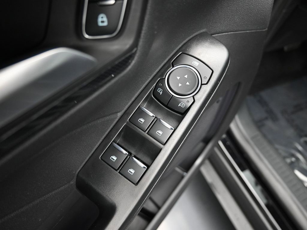 Used 2024 Ford Escape ST-Line image 31