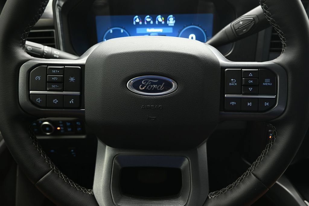 Used 2025 Ford F250 Lariat w/ Tremor Off-Road Package AWD/4WD image 30