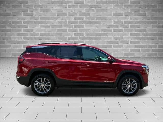 Used 2023 GMC Terrain SLT AWD/4WD image 4