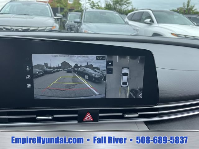 Used 2024 Hyundai Elantra Limited FWD image 25