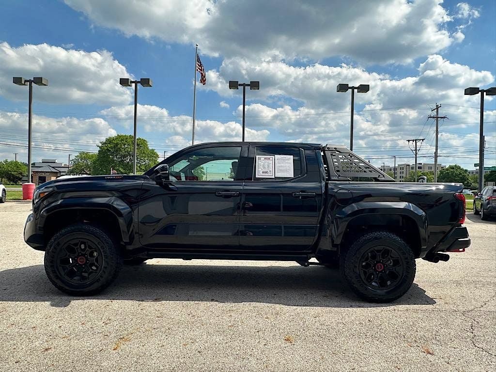 Certified 2025 Toyota Tacoma TRD Pro AWD/4WD image 2