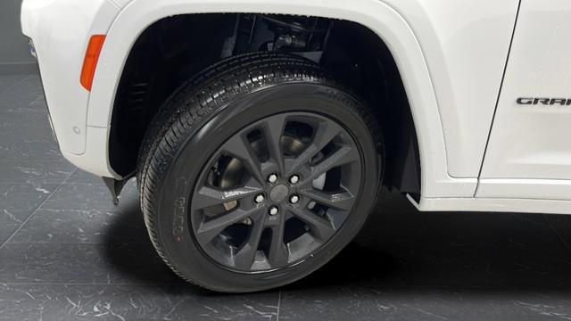 New 2026 Jeep Grand Cherokee Limited AWD/4WD image 29