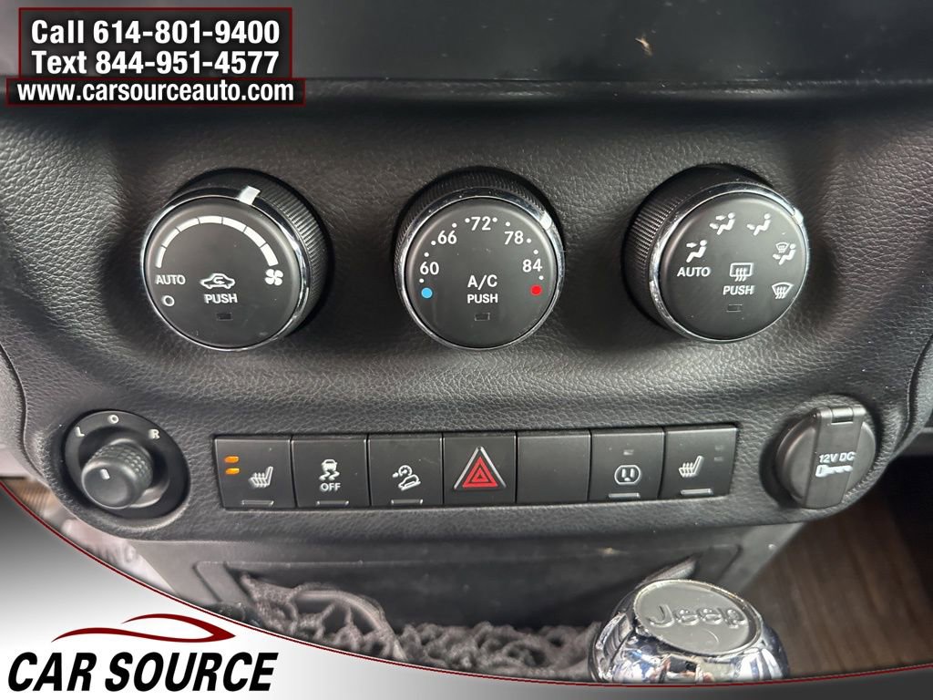 Used 2013 Jeep Wrangler Unlimited Sahara w/ Connectivity Group image 22