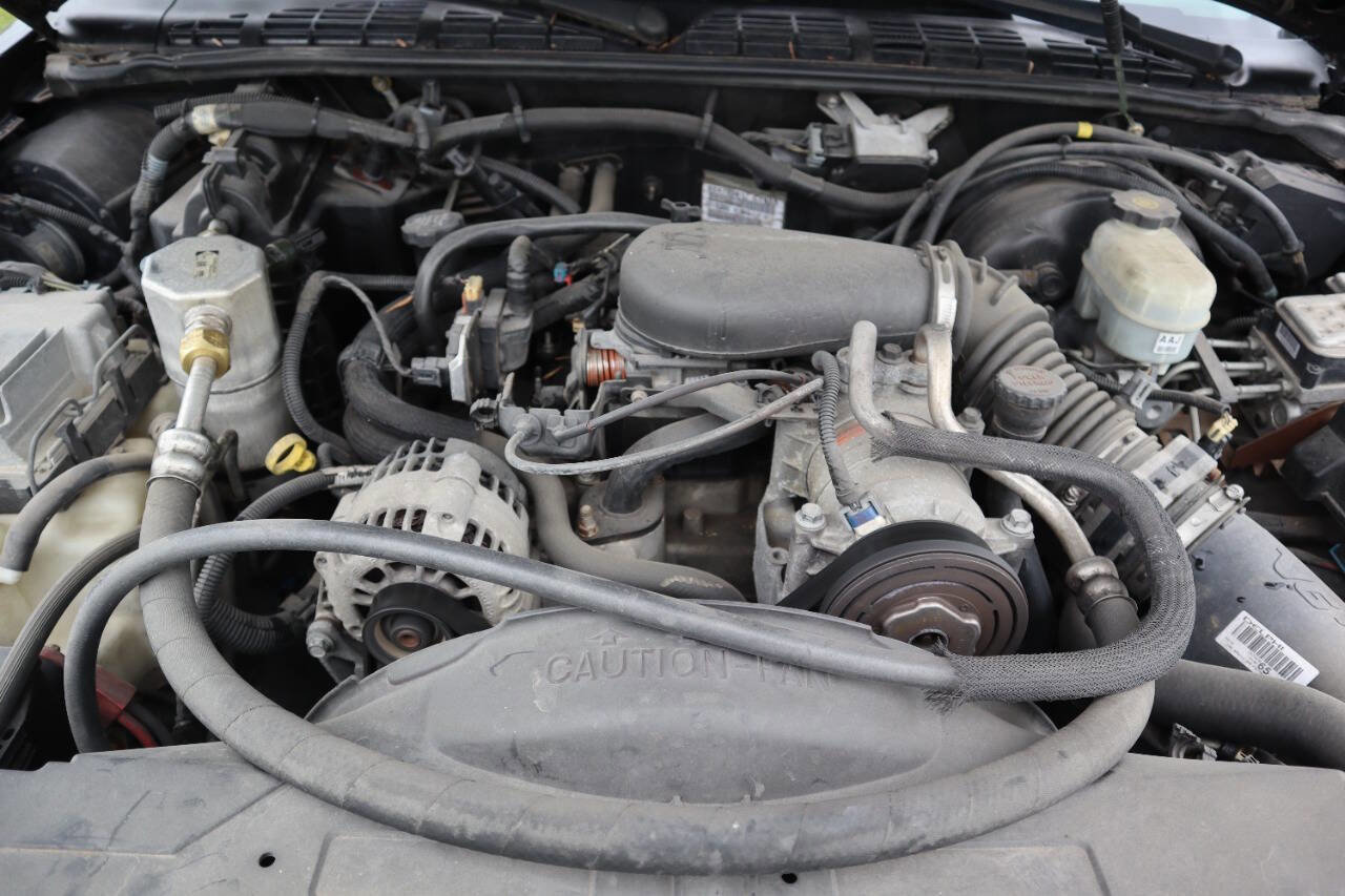 Used 2003 Chevrolet S10 Pickup LS w/ LS Preferred Equipment Group AWD/4WD image 31