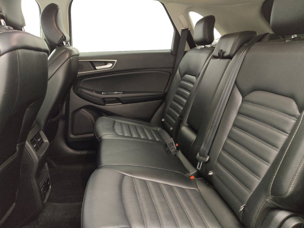 Used 2017 Ford Edge SEL w/ Equipment Group 201A AWD/4WD image 18