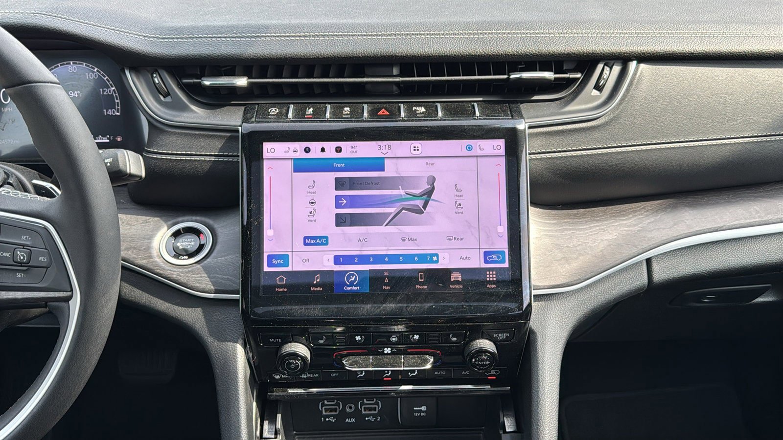 Certified 2025 Jeep Grand Cherokee L Limited w/ Luxury Tech Group II AWD/4WD image 24