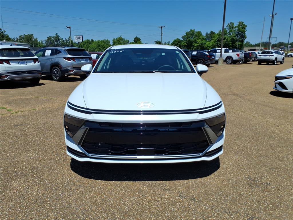 Certified 2025 Hyundai Sonata SE FWD image 8