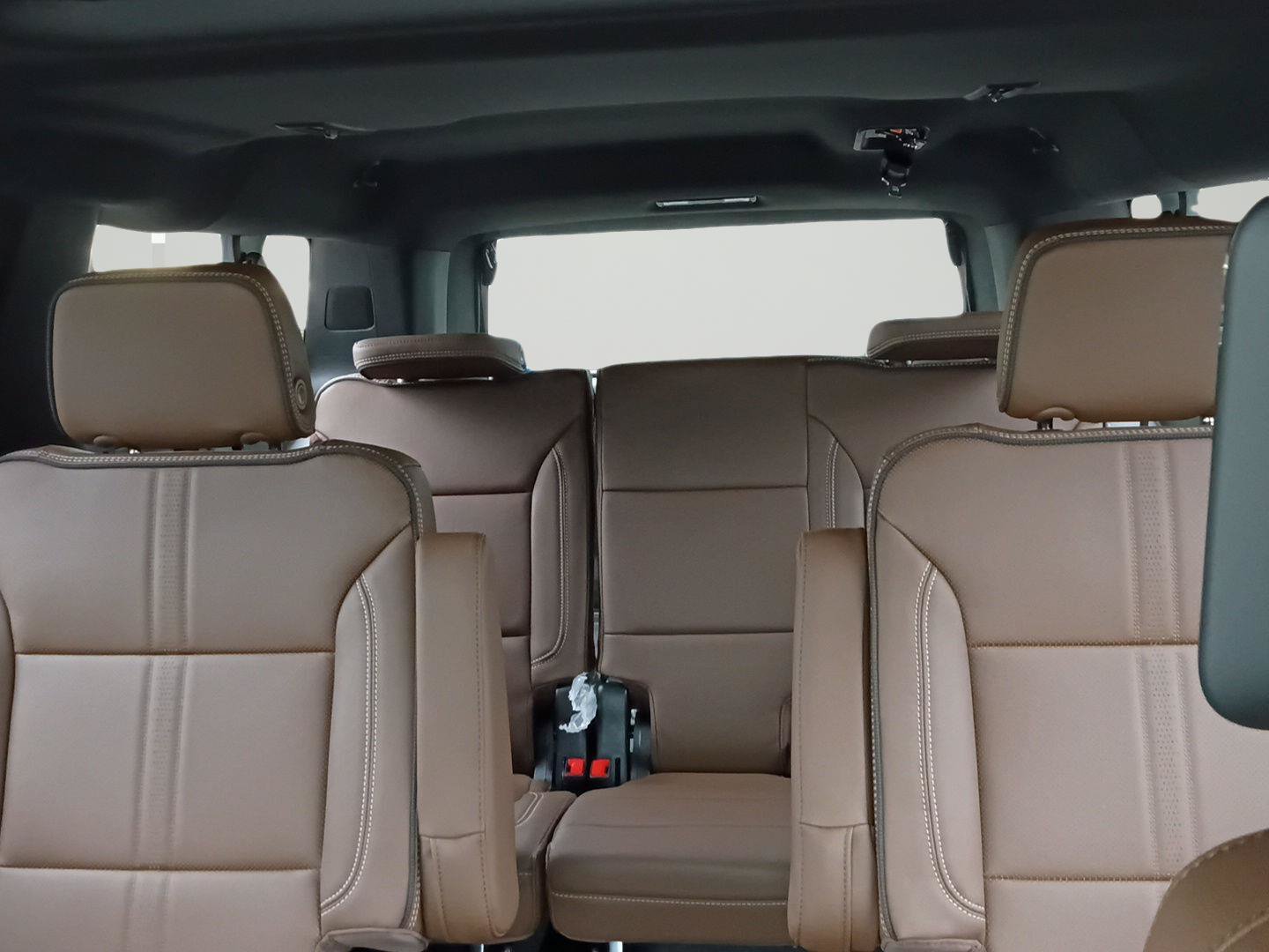New 2026 Chevrolet Suburban High Country AWD/4WD image 19