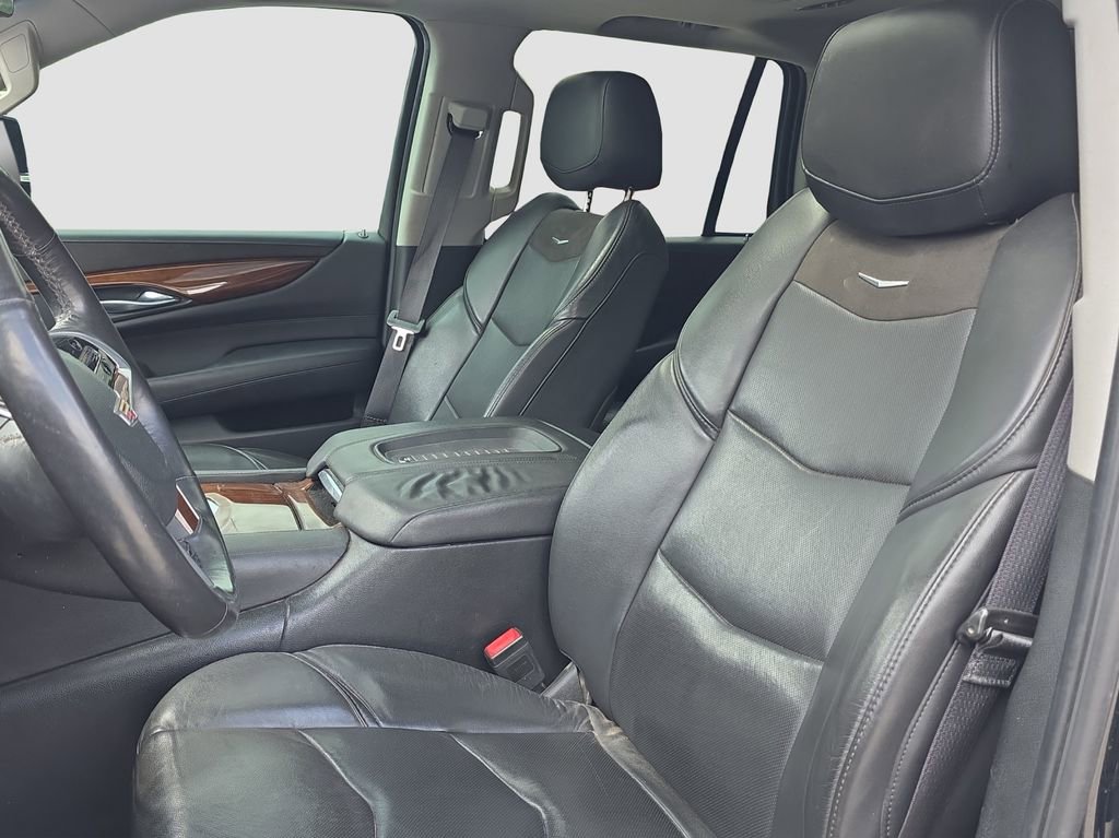 Used 2018 Cadillac Escalade Premium Luxury AWD/4WD image 7