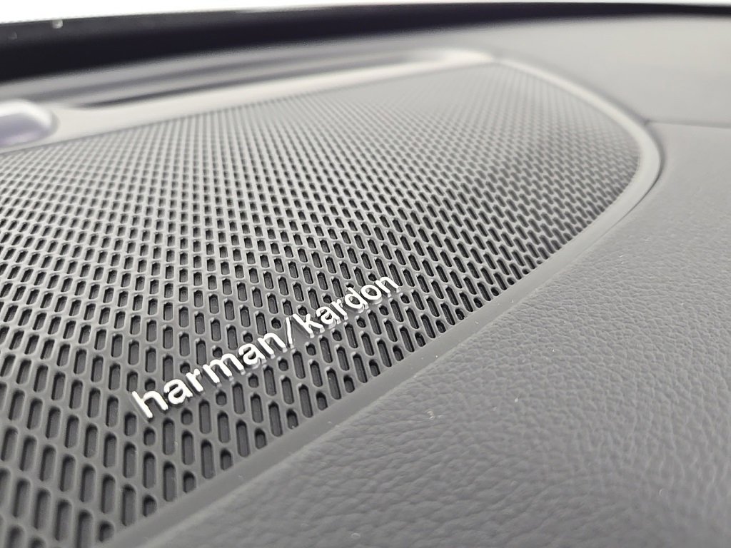 Certified 2024 Volvo XC90 T8 Ultimate w/ Lounge Package image 30