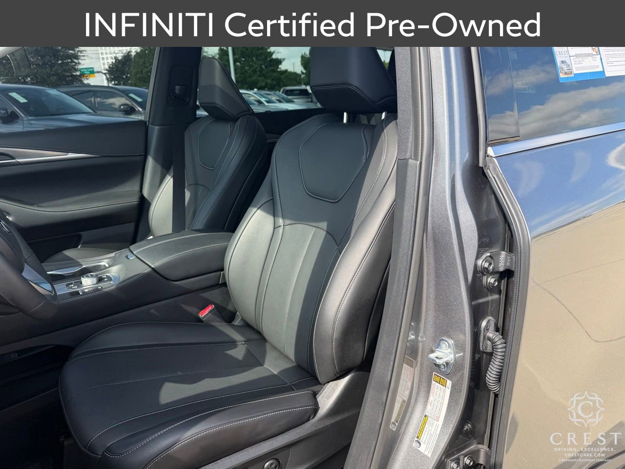 Certified 2026 INFINITI QX60 Luxe w/ Cargo Package AWD/4WD image 11